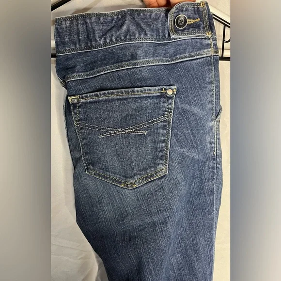 Gap Maternity 1969 Flared Jeans - Picture 10 of 15